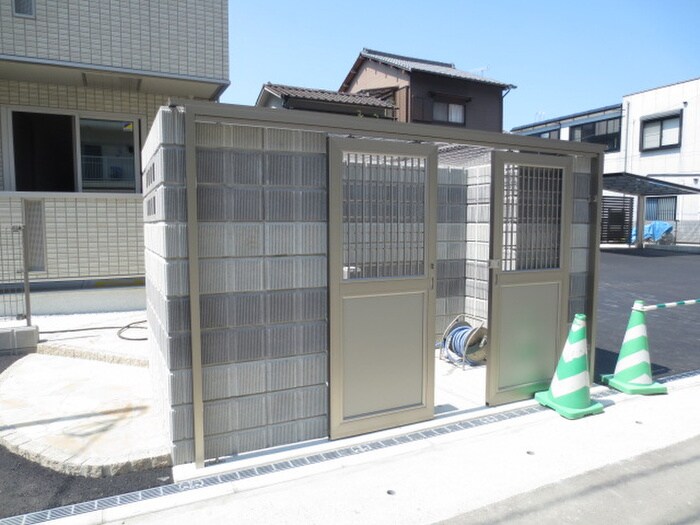 物件外観写真4　(建物設備)