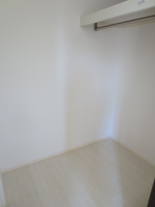 物件内観写真12　(収納)