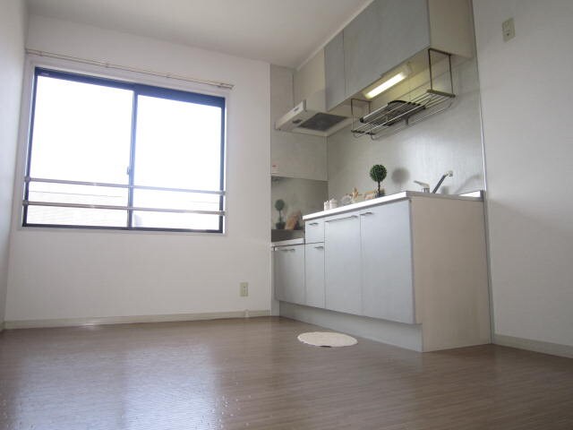 物件内観写真5　(居室)