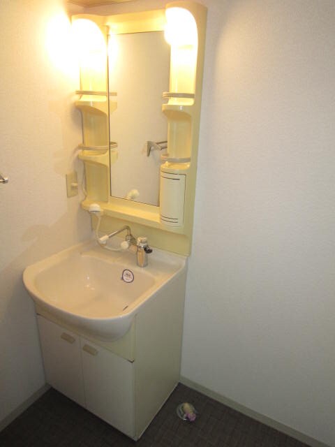 物件内観写真9　(洗面)
