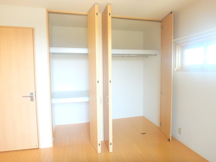 物件内観写真11　(収納)