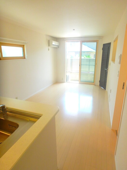 物件内観写真15　(居室)