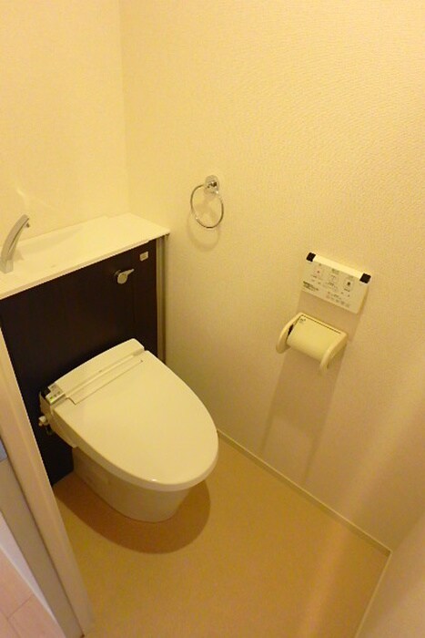 物件内観写真13　(トイレ)