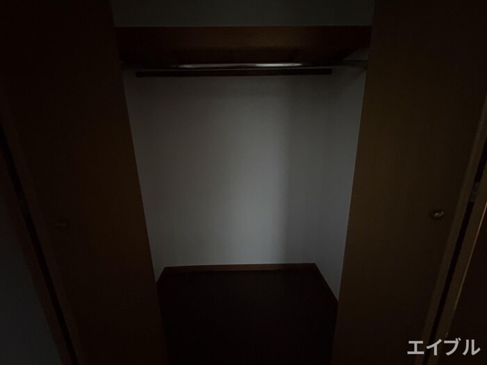 物件内観写真18　(収納)