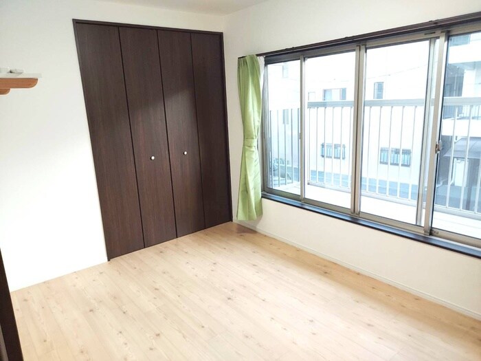 物件内観写真9　(居室)