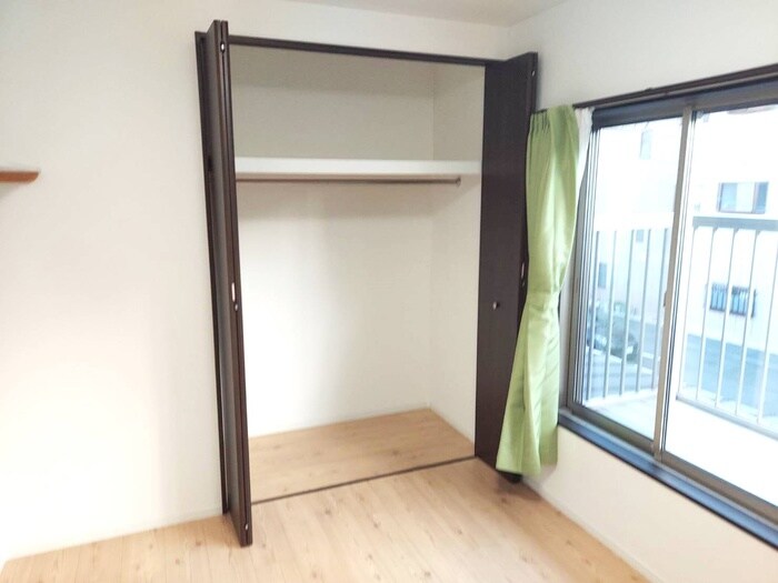 物件内観写真11　(収納)