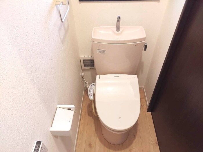 物件内観写真13　(トイレ)