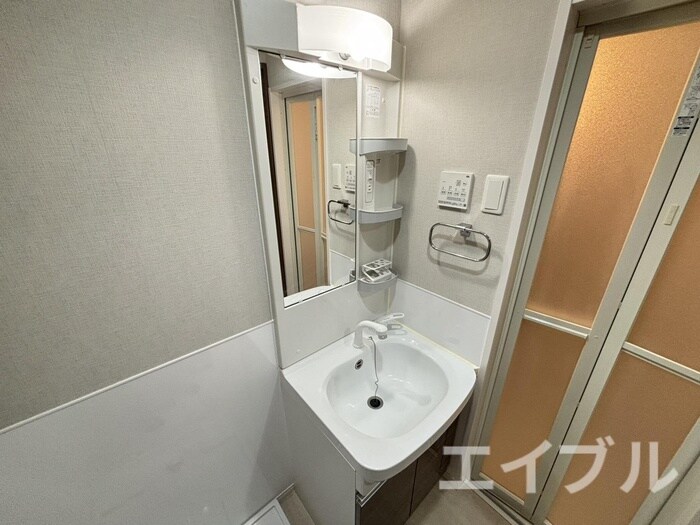 物件内観写真10　(洗面)