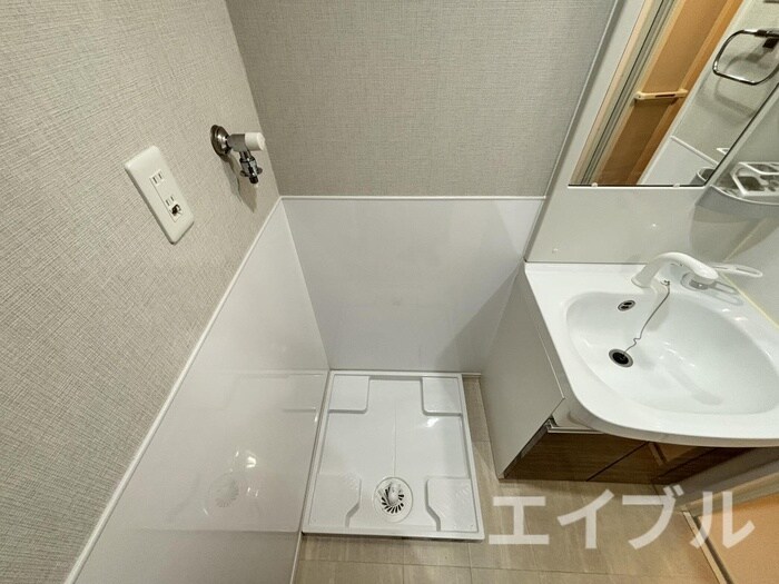 物件内観写真12　(洗濯機置場)