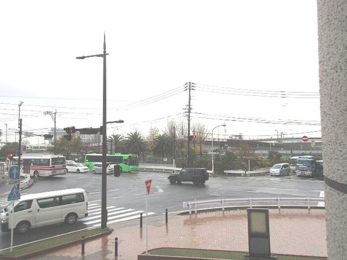 物件内観写真16　(室内からの展望)