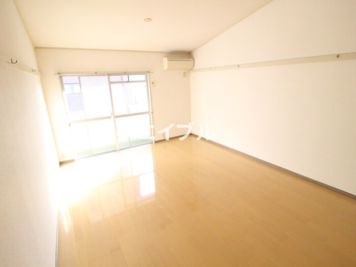 物件内観写真11　(居室)