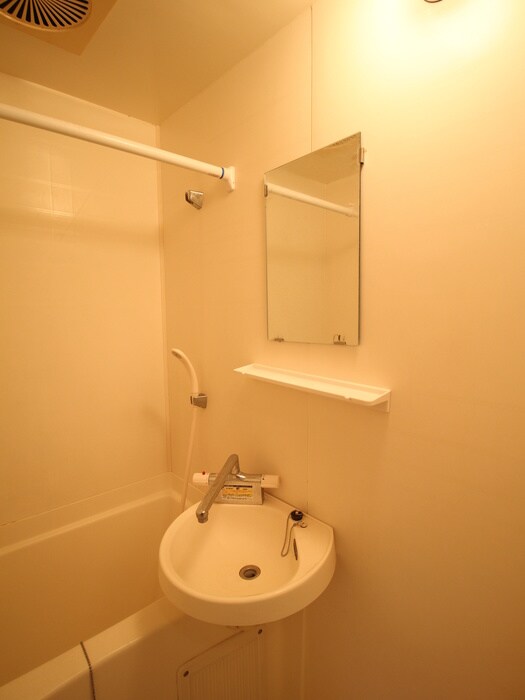 物件内観写真12　(洗面)