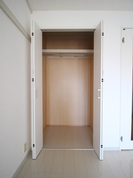 物件内観写真13　(収納)
