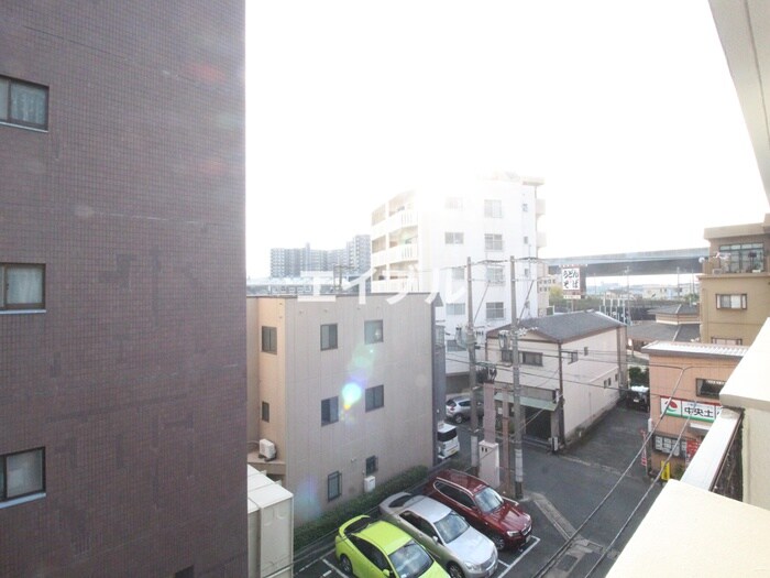 物件内観写真15　(室内からの展望)