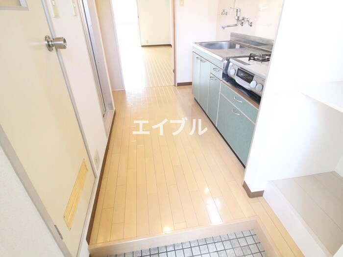 物件内観写真16　(玄関)