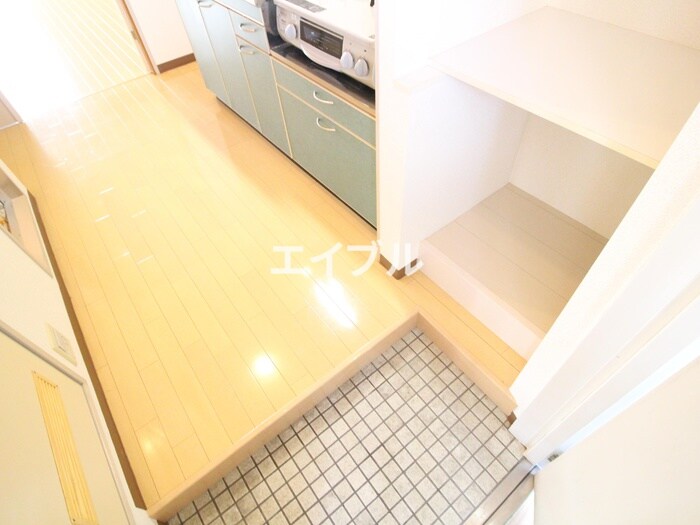 物件内観写真17　(靴箱)