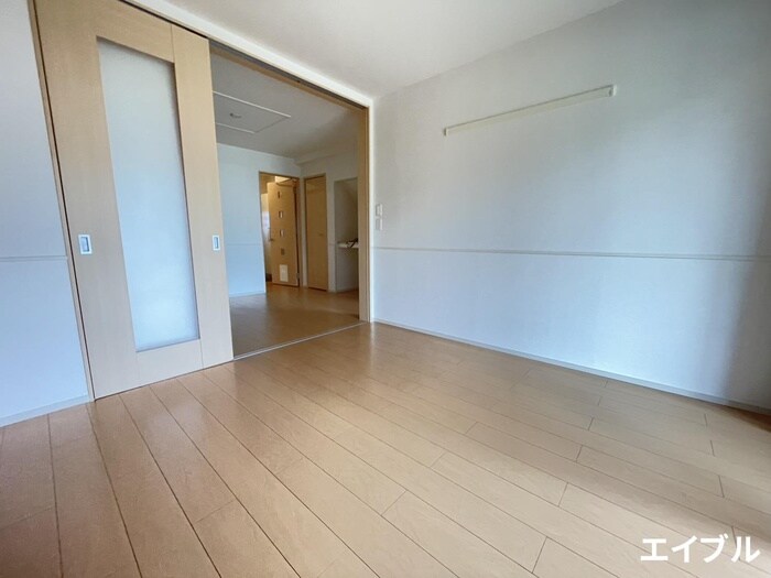 物件内観写真6　(居室)