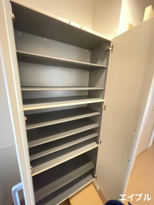 物件内観写真14　(靴箱)