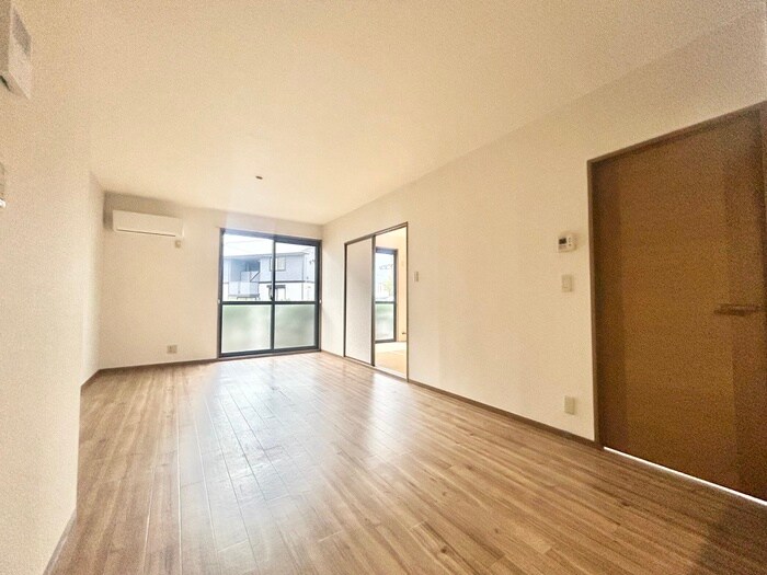 物件内観写真6　(居室)