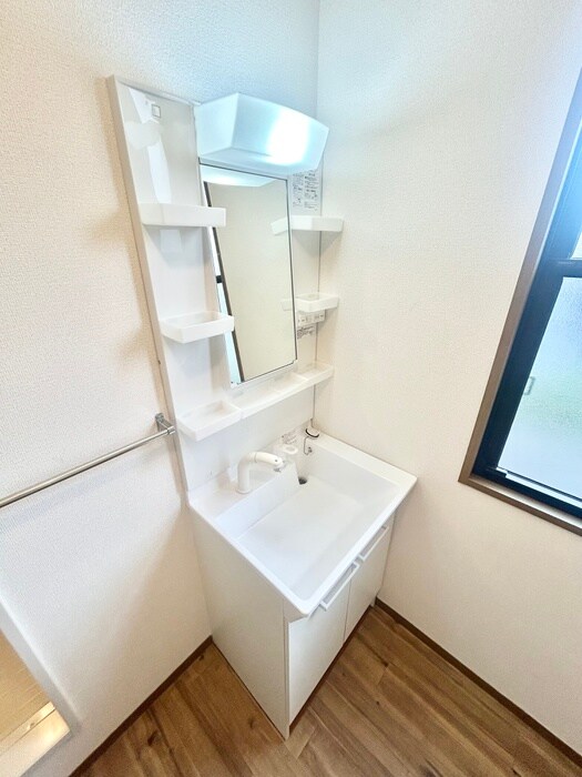 物件内観写真10　(洗面)