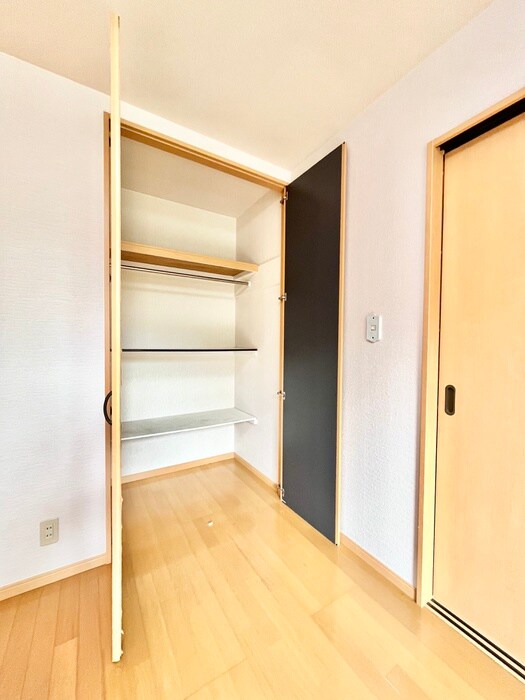 物件内観写真10　(収納)