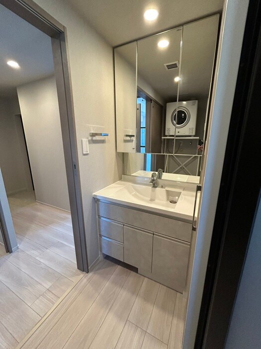 物件内観写真13　(洗面)