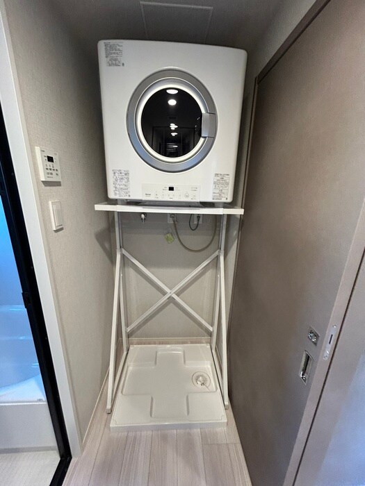 物件内観写真14　(洗濯機置場)