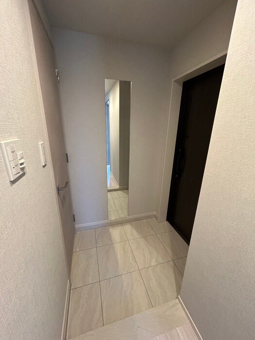 物件内観写真19　(玄関)