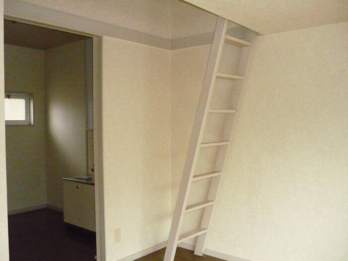 物件内観写真11　(居室)