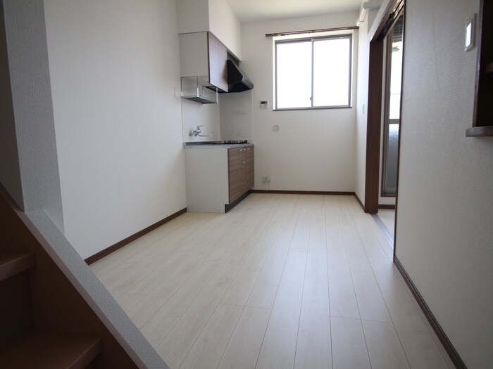 物件内観写真4　(居室)