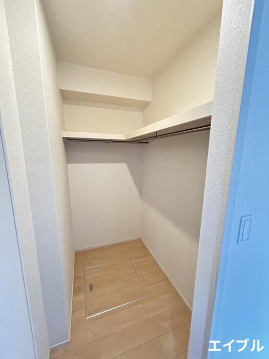 物件内観写真16　(収納)