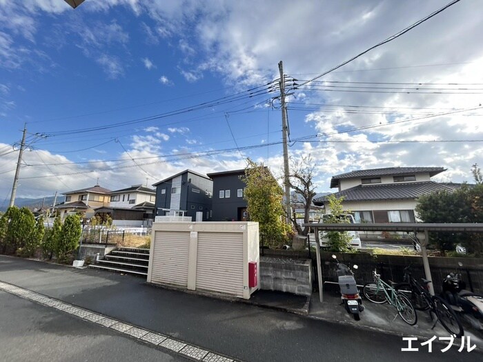 物件内観写真20　(室内からの展望)