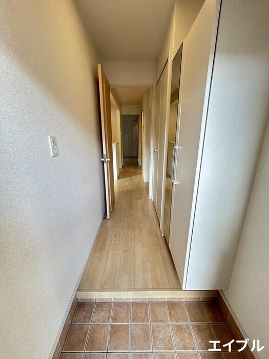 物件内観写真22　(玄関)