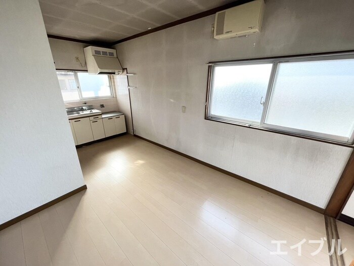 物件内観写真4　(居室)