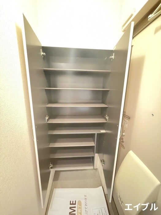 物件内観写真17　(靴箱)