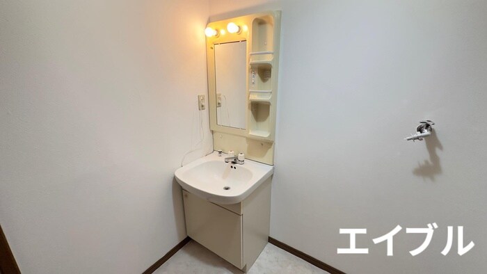 物件内観写真11　(洗面)