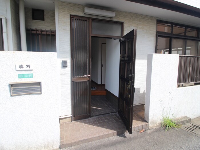 物件内観写真14　(玄関)