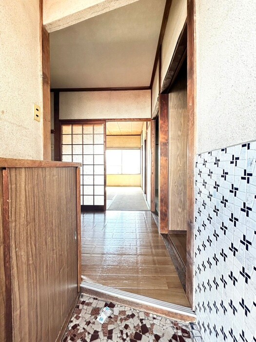 物件内観写真14　(廊下)