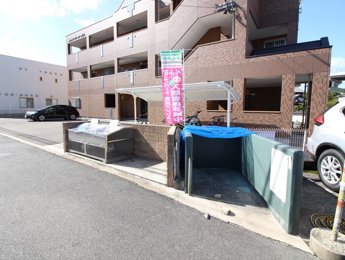 物件外観写真4　(建物設備)