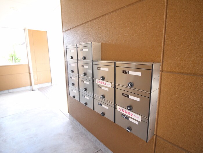 物件外観写真6　(建物設備)