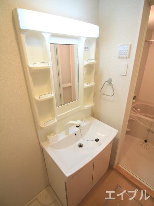 物件内観写真11　(洗面)