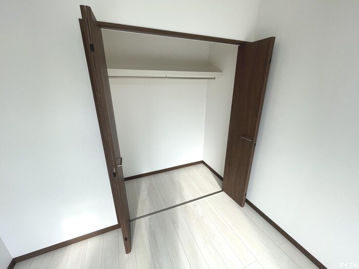 物件内観写真4　(収納)