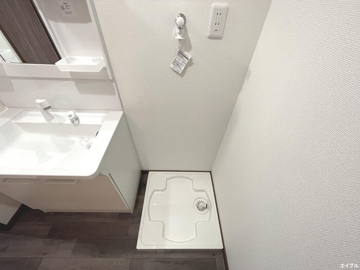 物件内観写真9　(洗濯機置場)