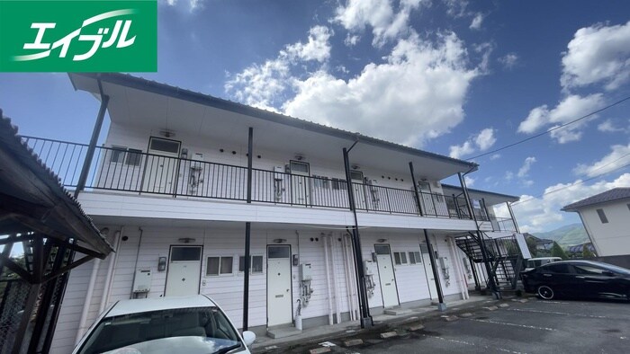 物件外観写真5　(エントランス部分)