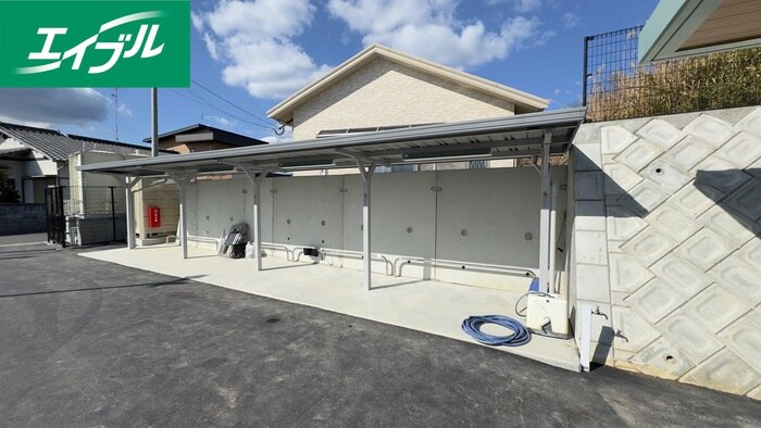 物件外観写真3　(駐輪場)