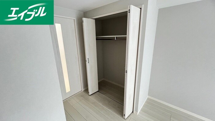 物件内観写真14　(収納)