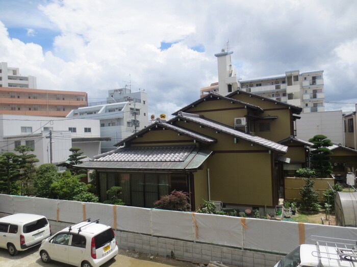 物件内観写真22　(室内からの展望)