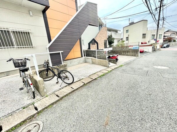 駐輪場