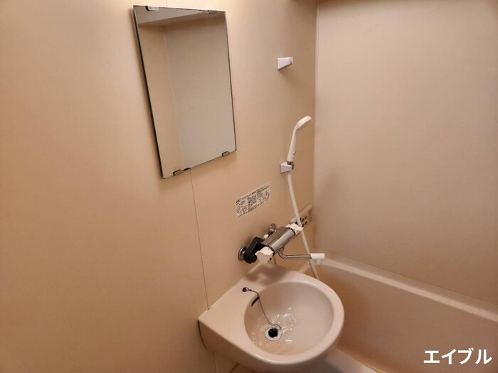 物件内観写真11　(洗面)