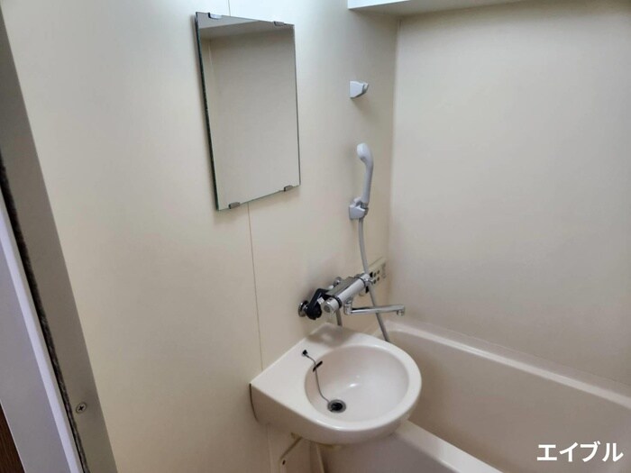 物件内観写真11　(洗面)